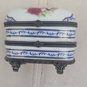 RUDOLF WÄCHTER German Porcelain Jewelry Box